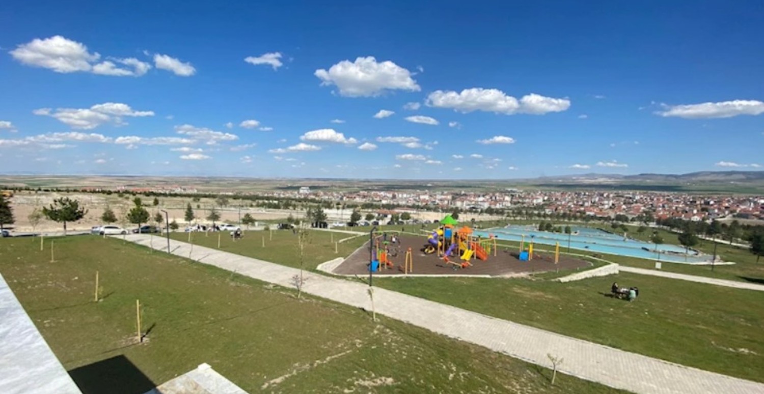 Emirdağ Millet Bahçesi yaz günlerinin adresi oldu