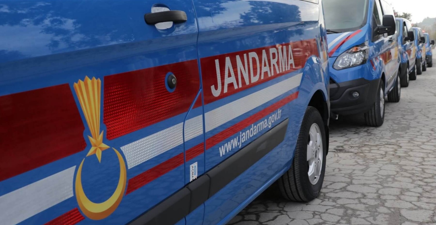 Jandarma personel alımını ilan etti! En az lise mezunu çok sayıda personele kapılar açıldı