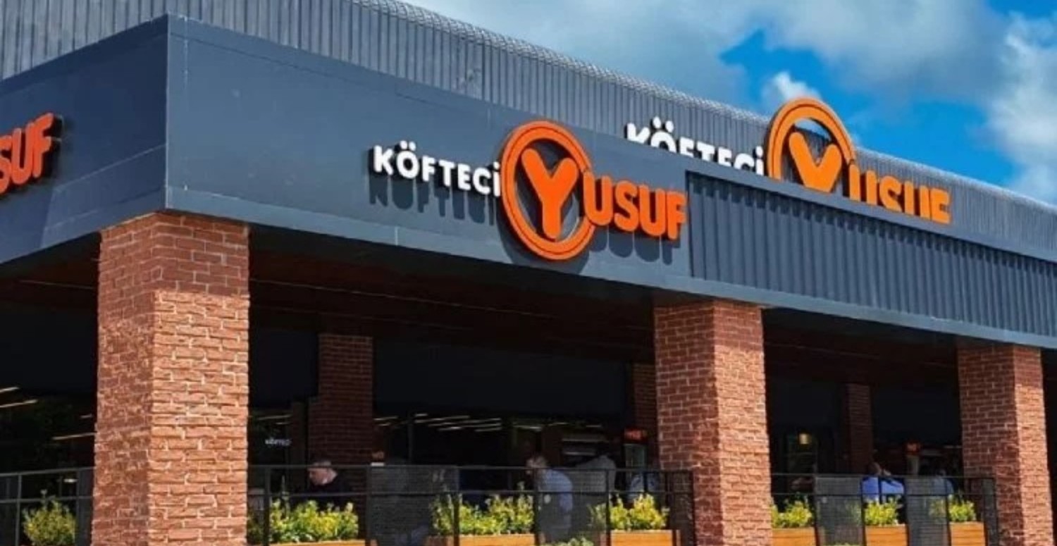 Köfteci Yusuf büyük indirimi duyurdu! Kıyma, sucuk, köfte fiyatlarını duyan koşuyor