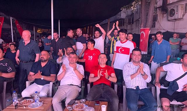 Milli Maç Heyecanı Emirdağ'da Yaşandı