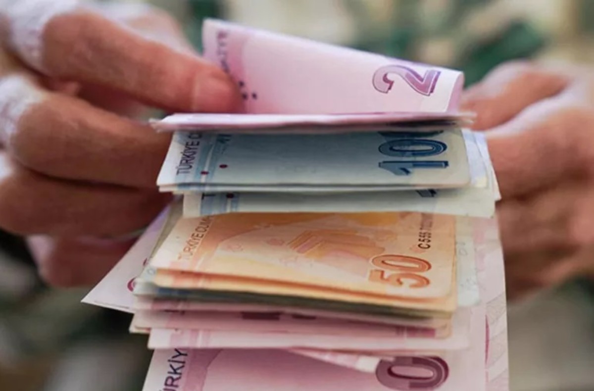 O bankadan tüm müşterilerine 1500 TL bayram harçlığı! Bir tık yetiyor
