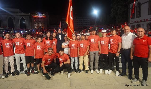 15 Temmuz Şehitlerini Anma Sancak Koşusu Afyonkarahisar'da düzenlendi