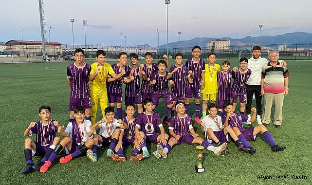 Afyonspor'un Genç Kahramanları U13 Liginde Zirveye Oturdu: İl Şampiyonu Tacını Taktı!