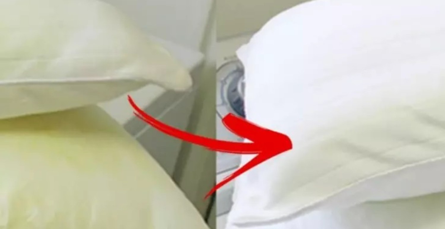 Çamaşır makinesine atmadan bembeyaz yapıyor! Yastıkları sararanlar mutlaka denesin