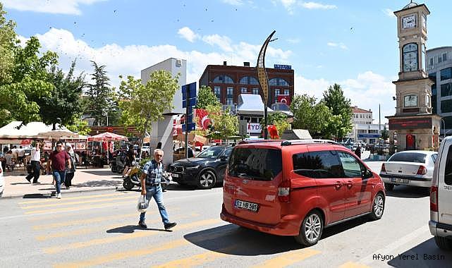 Gurbetçileri Gül Suyu İle Karşıladılar