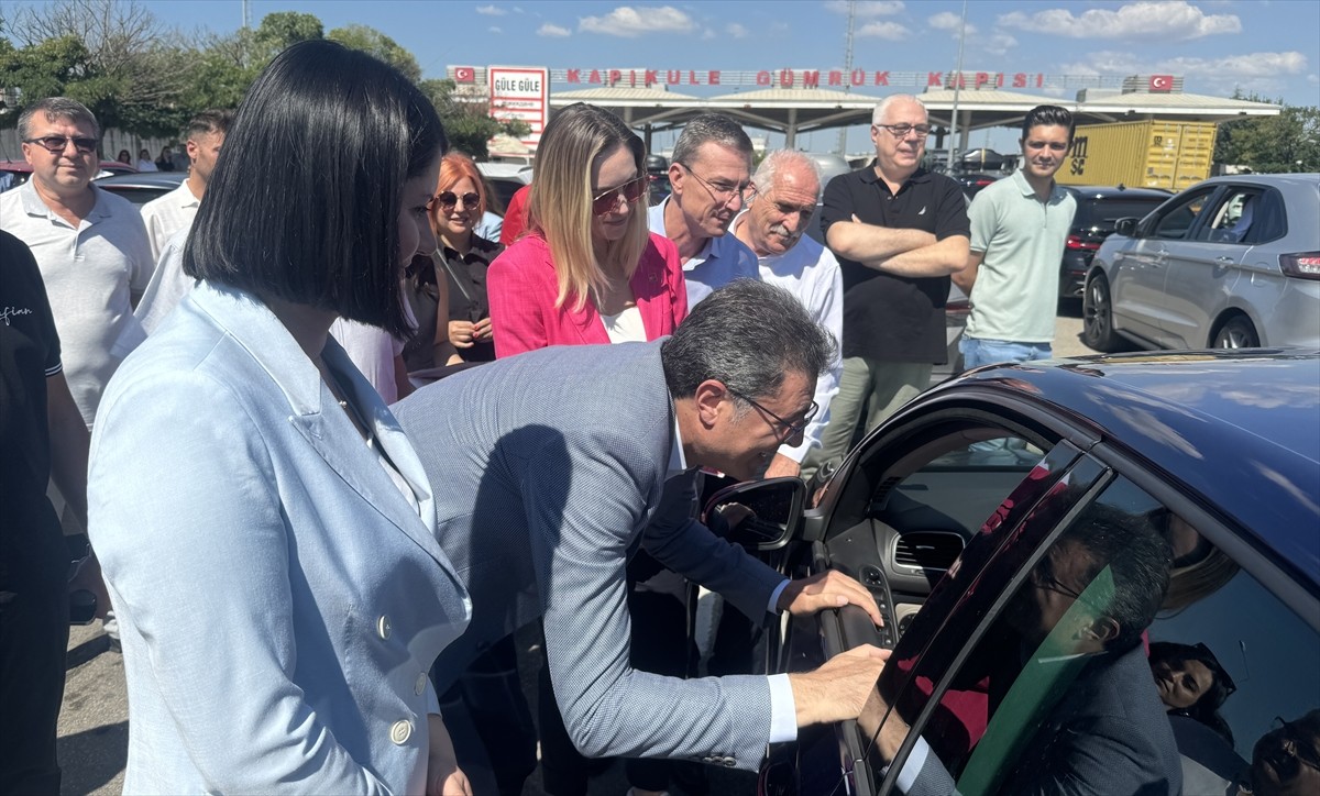 CHP Genel Başkan Yardımcısı Ensar Aytekin ve beraberindekiler, Kapıkule Sınır Kapısı'nda dönüş...