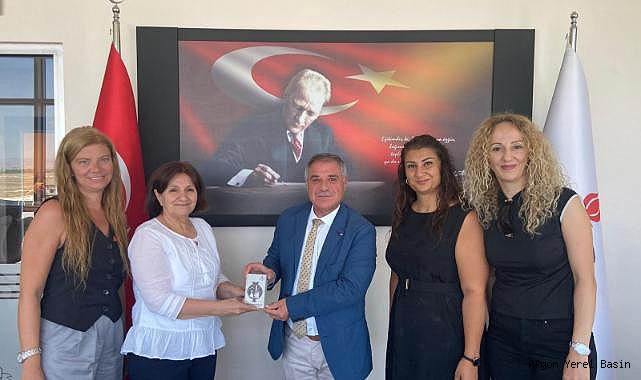 CHP İL KADIN KOLLARI'NDAN AFYON EĞİTİM VAKFI'NA ZİYARET