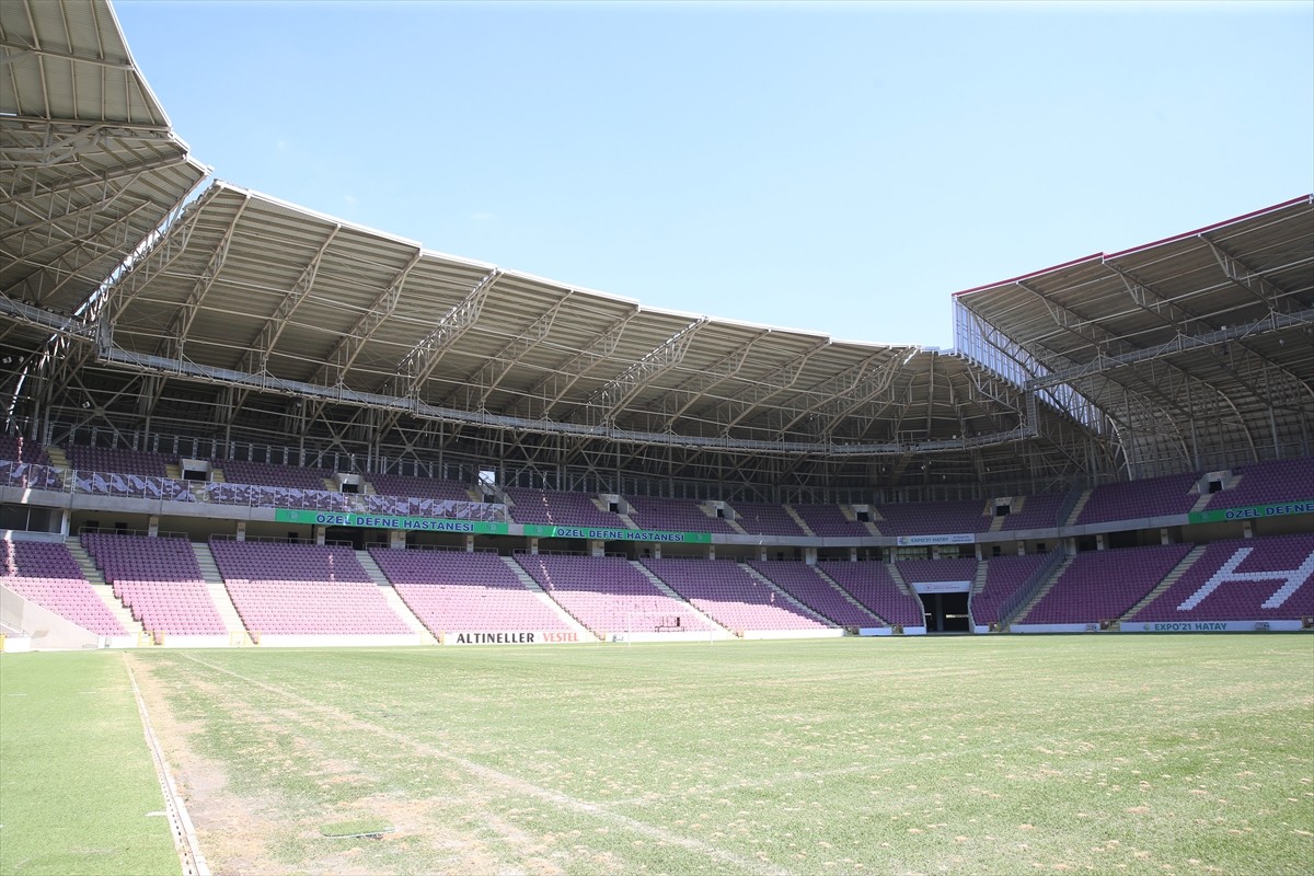 Hatay Stadı'nın Yeniden İnşası ve Spor Tesisleri Ziyareti