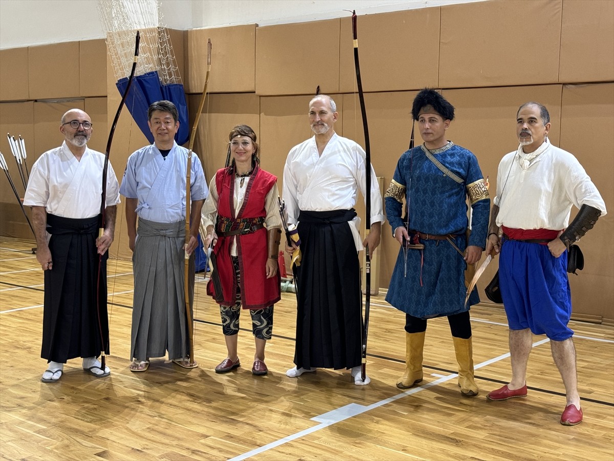 İstanbul'da Türkiye ile Japonya arasındaki diplomatik ilişkilerin tesisinin 100'üncü yılı...