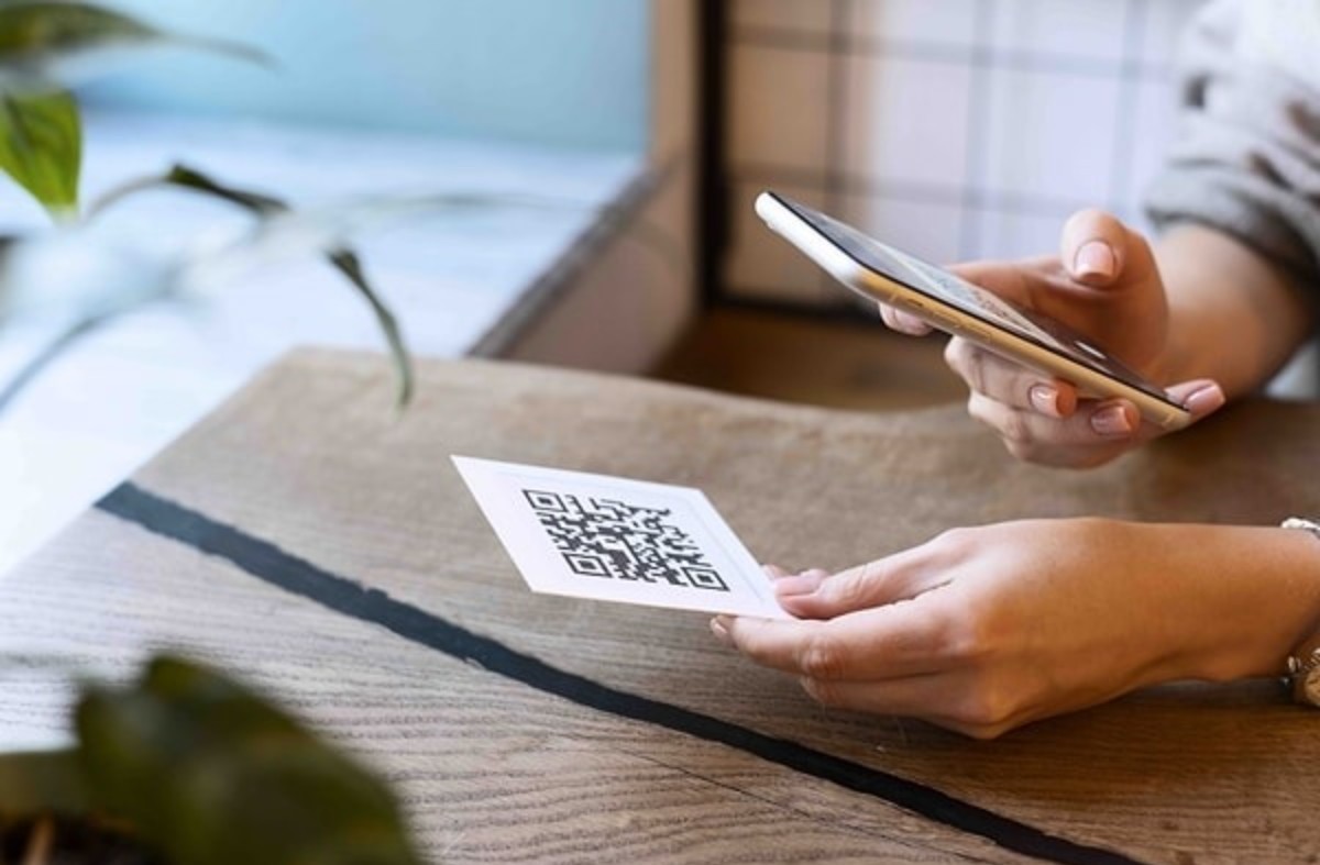 Kafe ve restoranlarda QR okutanlar dikkat