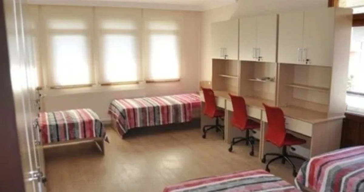 Öğrenciler kahrolacak! Yüzde 60 birden zamlandı