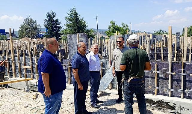 TOBB TARAFINDAN DİNAR İLÇESİNE YAPILAN OKUL İNŞAATI YERİNDE İNCELENDİ;