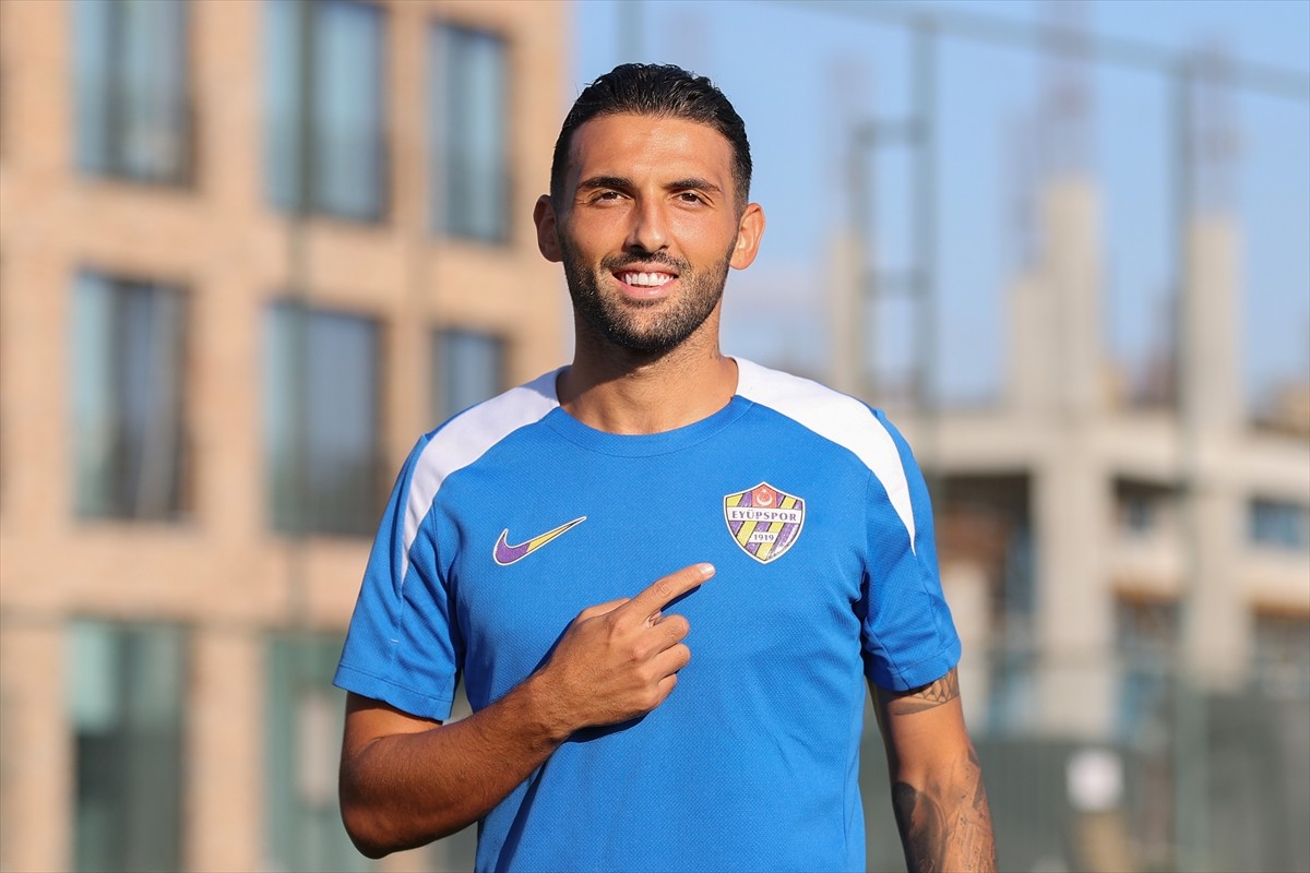 İkas Eyüpspor oyuncusu Umut Meraş, kulübün Kemerburgaz'daki tesislerinde gerçekleşen antrenman...