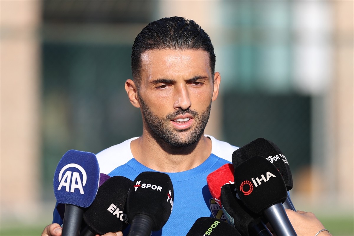 İkas Eyüpspor oyuncusu Umut Meraş, kulübün Kemerburgaz'daki tesislerinde gerçekleşen antrenman...
