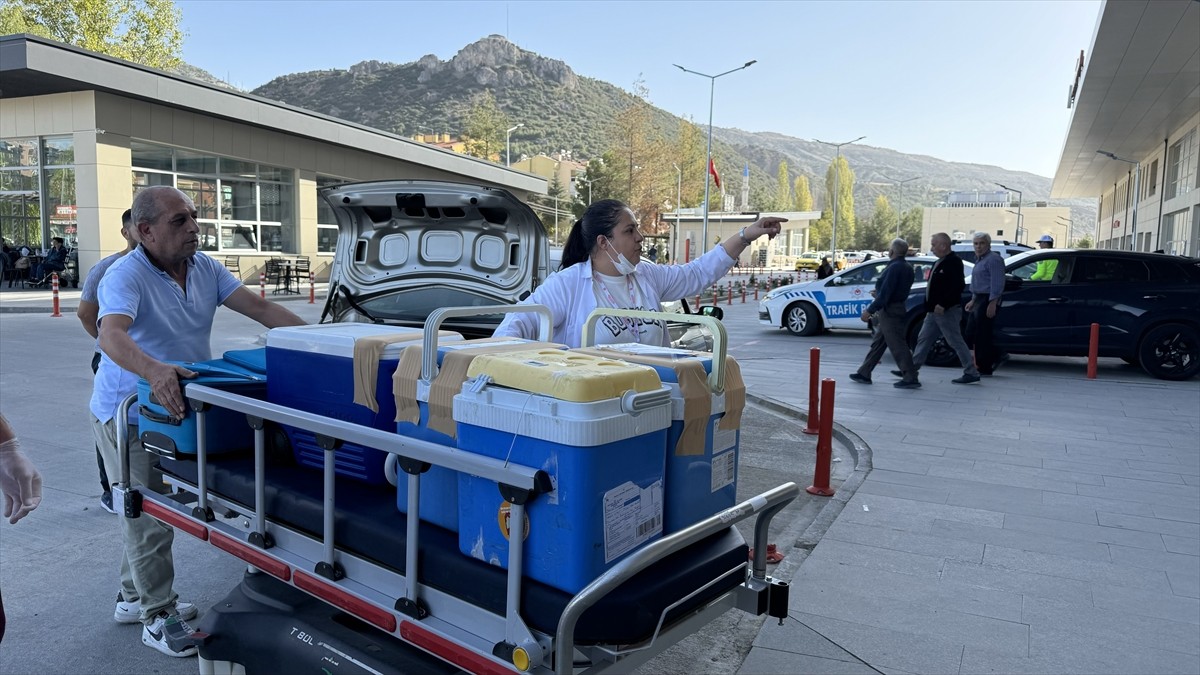 Burdur'da beyin ölümü gerçekleşen kişiden alınan kalp, böbrekler ve karaciğer 4 hastaya...