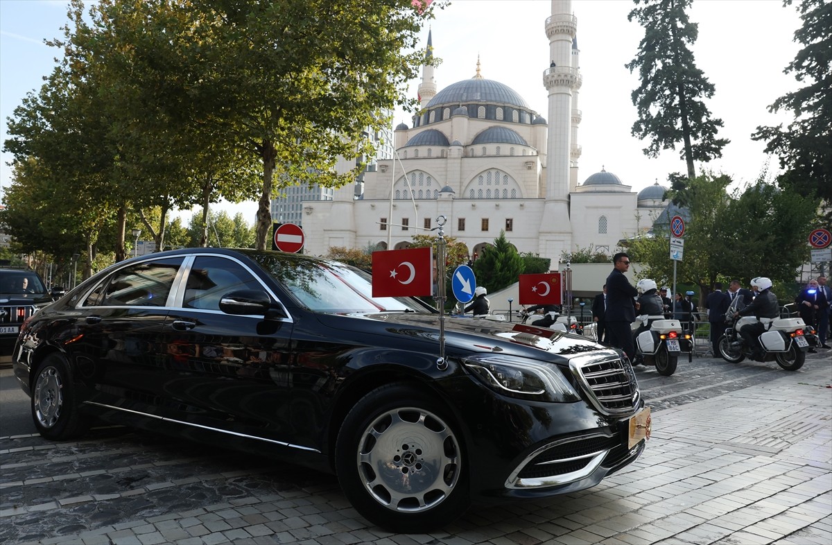 Cumhurbaşkanı Recep Tayyip Erdoğan, Arnavutluk'un başkenti Tiran'da Namazgah Camii açılışına...