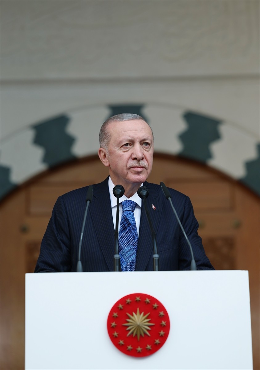 Cumhurbaşkanı Recep Tayyip Erdoğan ve Arnavutluk Başbakanı Edi Rama, Arnavutluk'un başkenti...