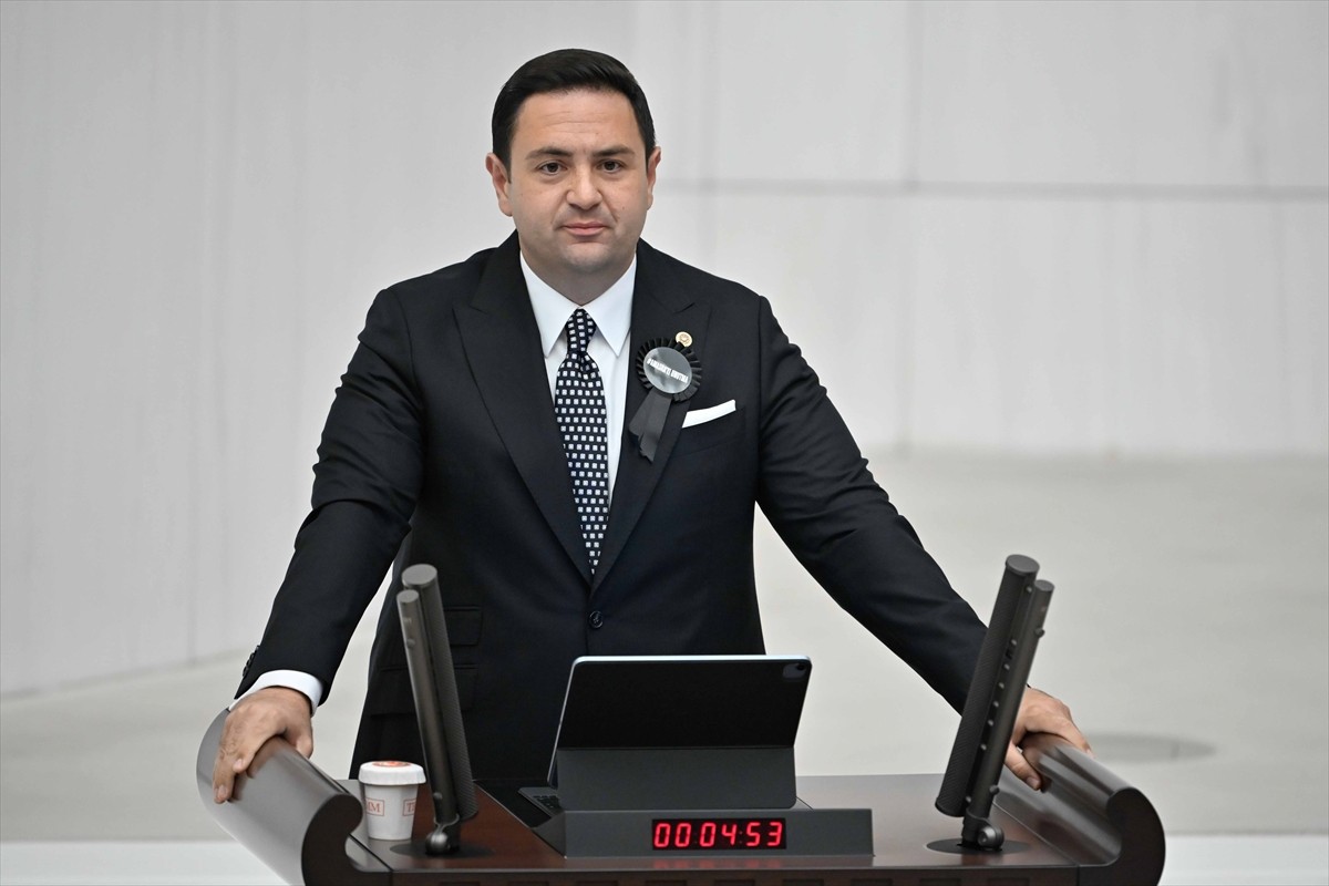 TBMM Genel Kurulu, Meclis Başkanvekili Sırrı Süreyya Önder başkanlığında toplandı.