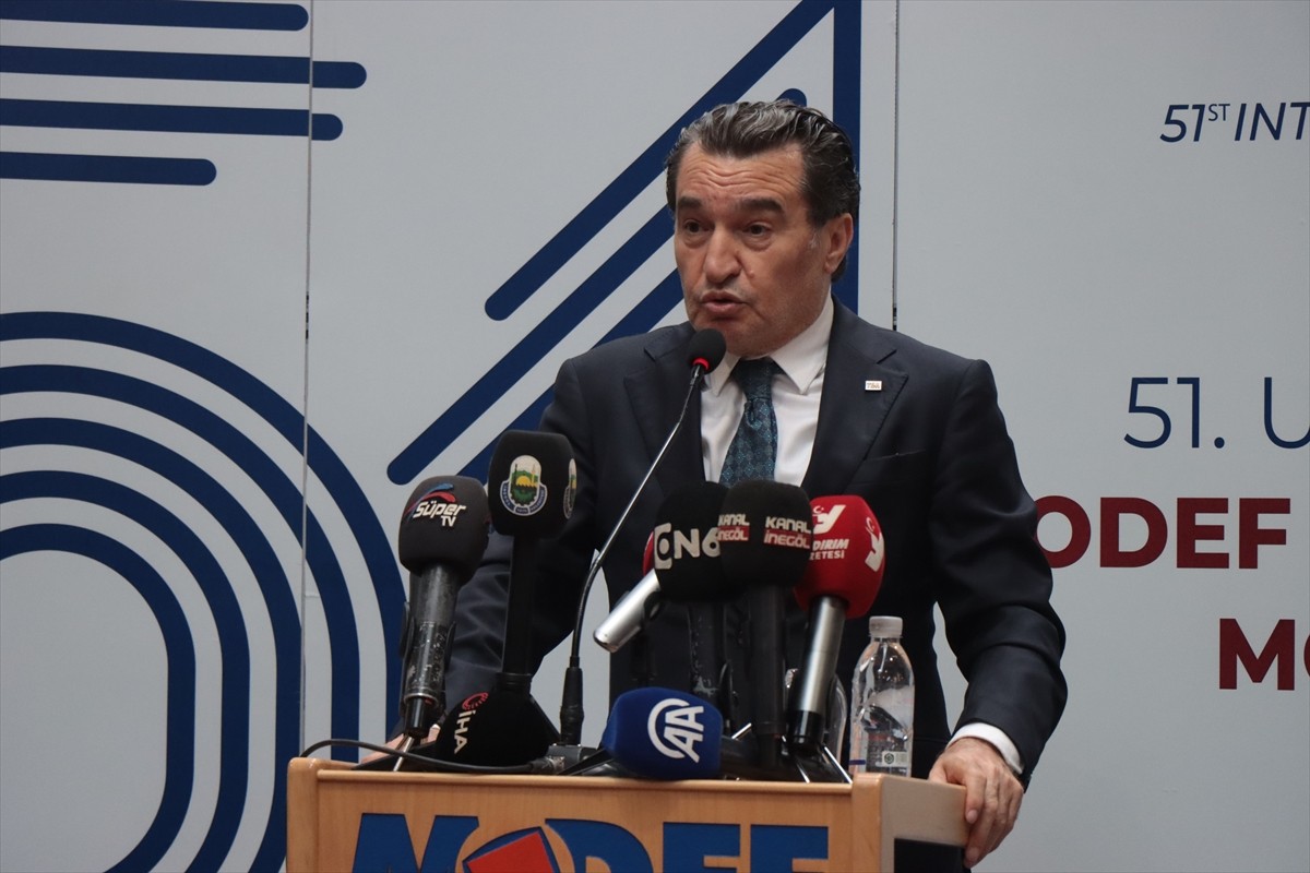 Türkiye'nin önemli mobilya üretim merkezlerinden Bursa'nın İnegöl ilçesinde 51'incisi düzenlenen...
