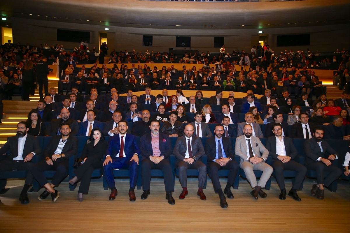 Bakü'de, 12-13. yüzyılda Azerbaycan'da hüküm sürmüş Atabeyler devletinin kurucusu Şemseddin...
