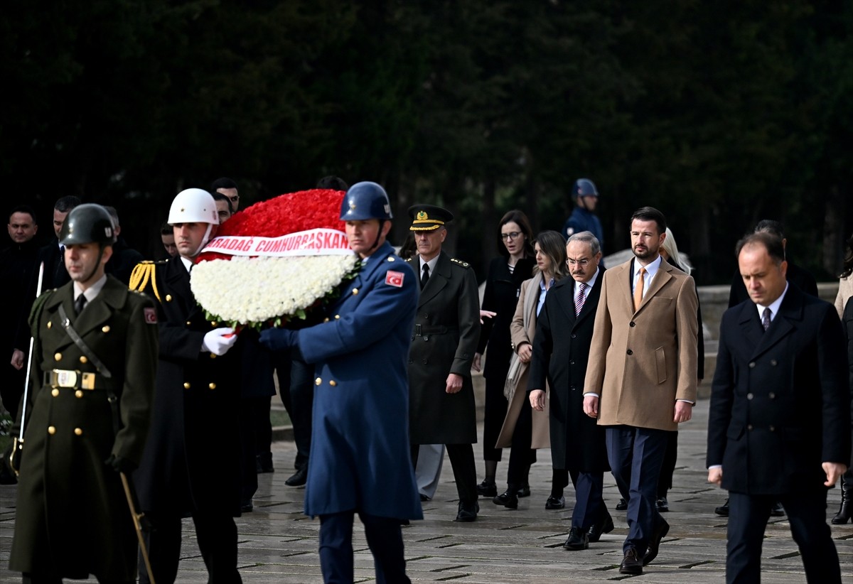 Karadağ Cumhurbaşkanı Jakov Milatoviç, beraberindeki heyetle Anıtkabir’i ziyaret etti. 