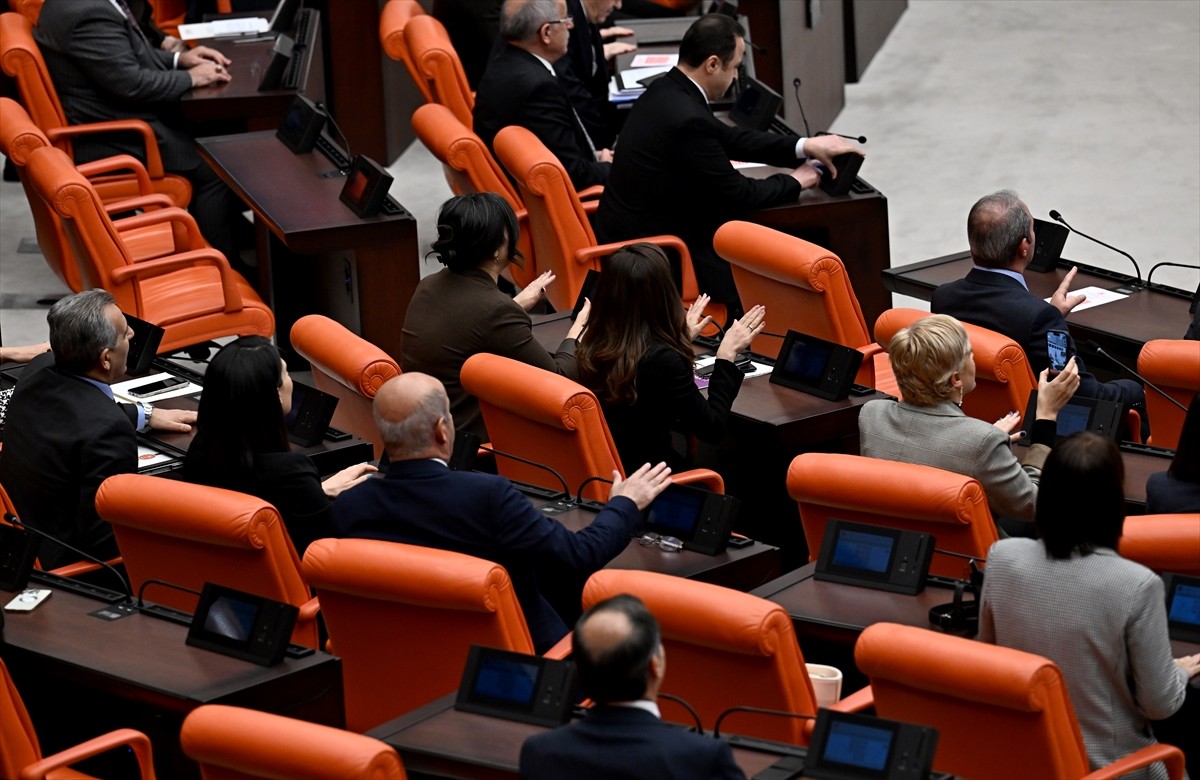 TBMM Genel Kurulu, TBMM Başkanvekili Gülizar Biçer Karaca başkanlığında toplandı.