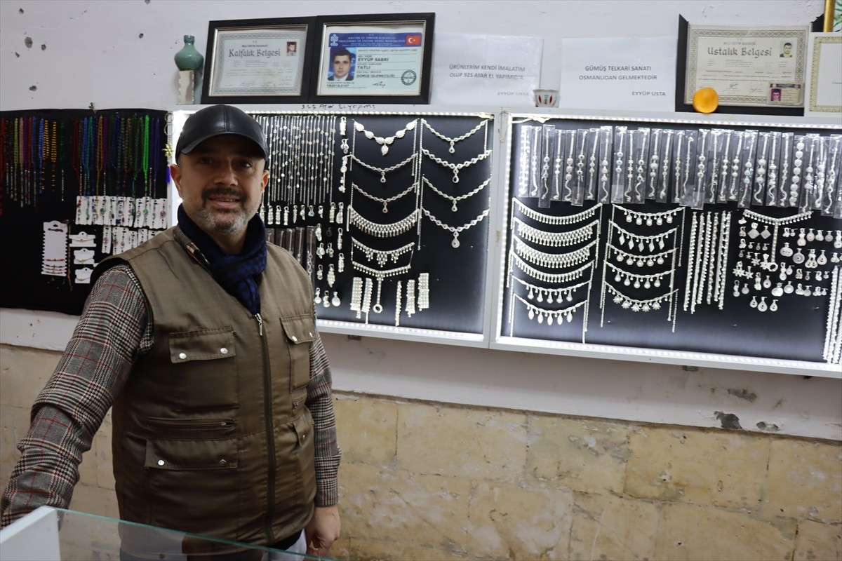 Telkari Sanatını Yaşatmaya Devam Eden Eyüp Sabri Tatlı