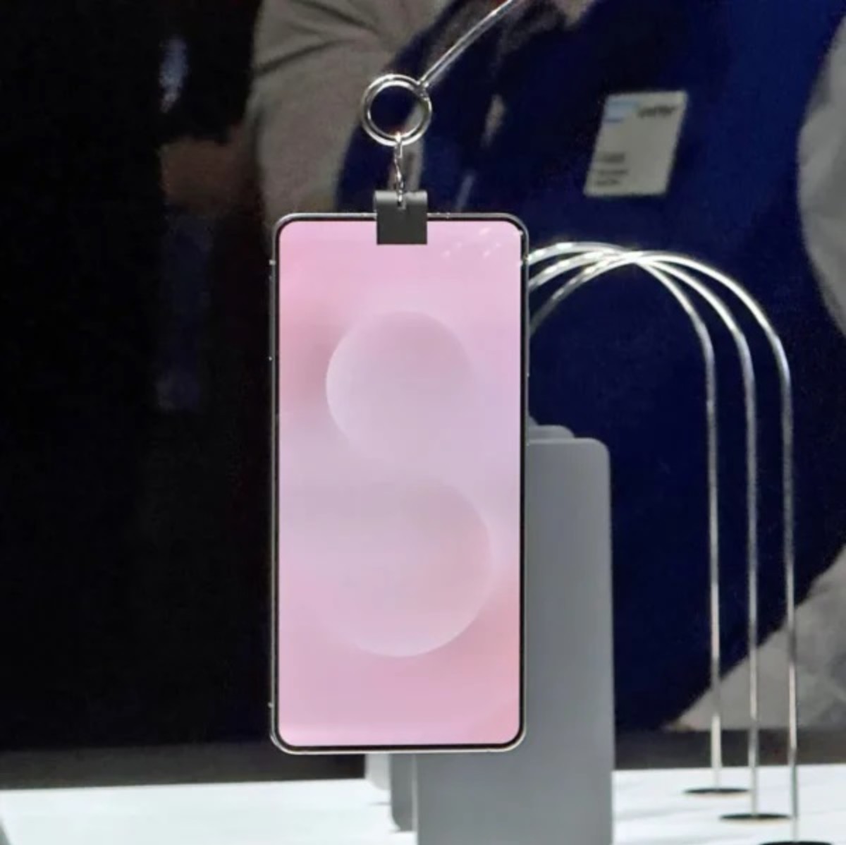 3.900 mAh pille gelen Samsung Galaxy S25 Edge'den incelik ötesi özellikler