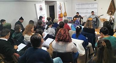 AFYONKARAHİSAR’DA TÜRKÜLER YENİDEN YANKILANACAK: THM KOROSU KONSERLERE HAZIRLANIYOR!