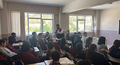 DİNAR’DA JANDARMADAN ÖĞRENCİLERE SİBER KALKAN: 206 KİŞİYE KRİTİK EĞİTİM!
