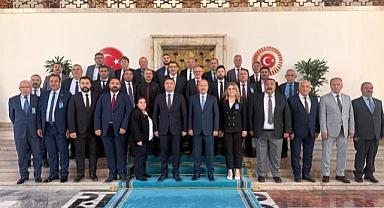 MHP AFYONKARAHİSAR TEŞKİLATINDAN TBMM’YE ÇIKARMA! TAYTAK: “AFYONKARAHİSAR’IN EMANETİNİ ANKARA’DA TAŞIYACAĞIZ”