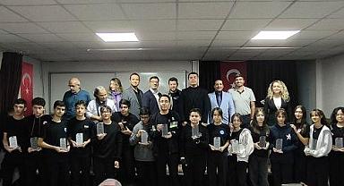 ŞEHİT ŞÜKRÜ KARADİREK ORTAOKULU’NDA LGS GURURU: 18 ÖĞRENCİ BAŞARILARIYLA DAMGA VURDU!