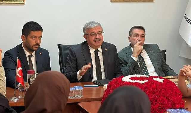 YURDUNUSEVEN MANİSA’DA SAHAYA İNDİ: “DURMADAN, YORULMADAN ÇALIŞIYORUZ!”