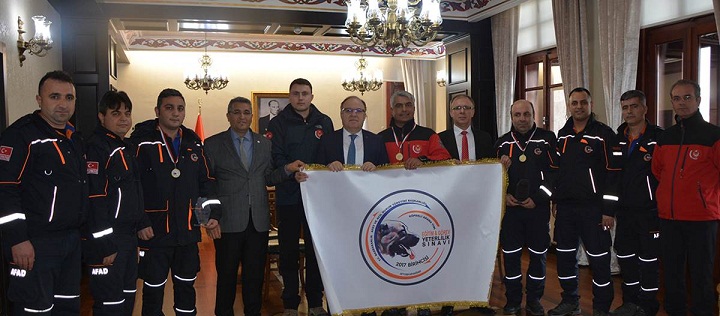 Köpekli Arama Timleri Sertifikalarını Aldı