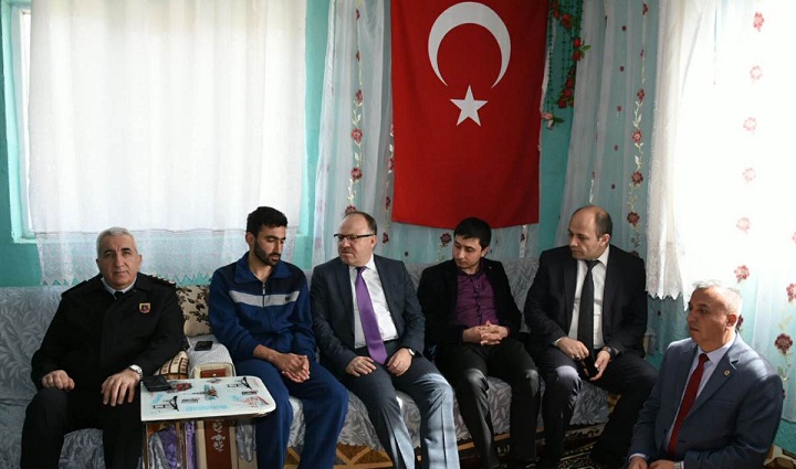 Vali Tutulmaz’dan Afrin Gazilerine Ziyaret