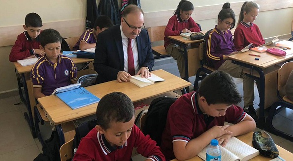 Vali Mustafa Tutulmaz Okul Ziyaretlerinde