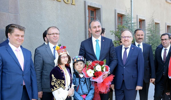 Adalet Bakanı Abdülhamit Gül, Vali Mustafa Tutulmaz’a Ziyarette Bulundu