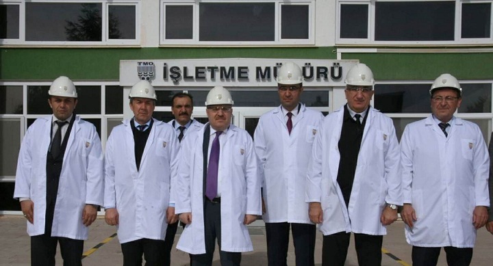 Vali Tutulmaz Afyonkarahisar Alkaloid Fabrikasını Ziyaret Etti