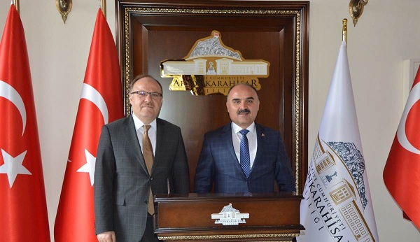 Vali Tutulmaz ısparta Valisi şehmus Günaydın’ı Makamında Kabul Etti