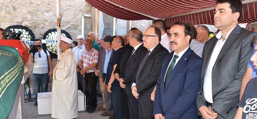 Vali Mustafa Tutulmaz Dr. Halil İbrahim özsoy’un Cenaze Törenine Katıldı