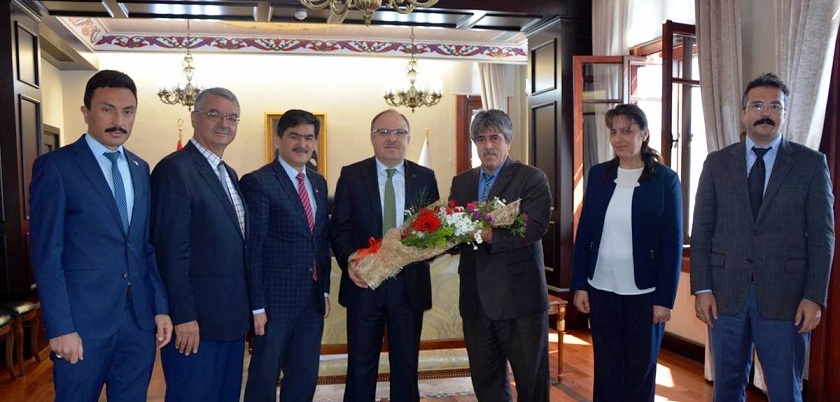 Vali Tutulmaz İl Kültür Ve Turizm Müdürü Ve Beraberindekileri Kabul Etti