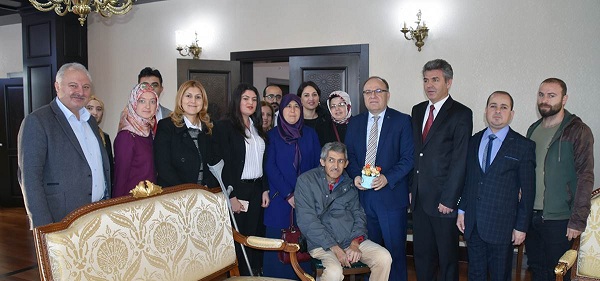 Vali Tutulmaz Dünya Engelliler Günü Nedeniyle Misafirlerini Kabul Etti.