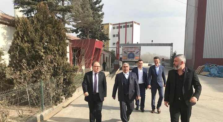 Vali Mustafa Tutulmaz İşadamı Ahmet Karakol’a Ziyarette Bulundu