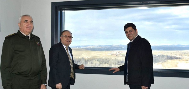 Vali Tutulmaz Afyon çimento Fabrikası'nda İncelemelerde Bulundu