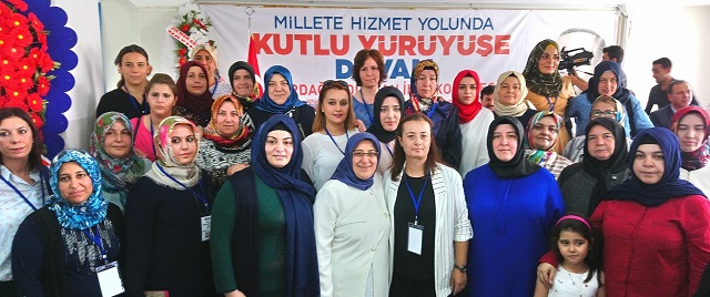 Kadin Kollari Sadece Partide Bir Birim Degil Kardesligin Adidir Mansetler Afyon Yerel Basin