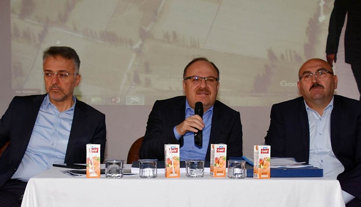 Vali Mustafa Tutulmaz çiftçilere Yeni Sulama Sistemini Anlattı