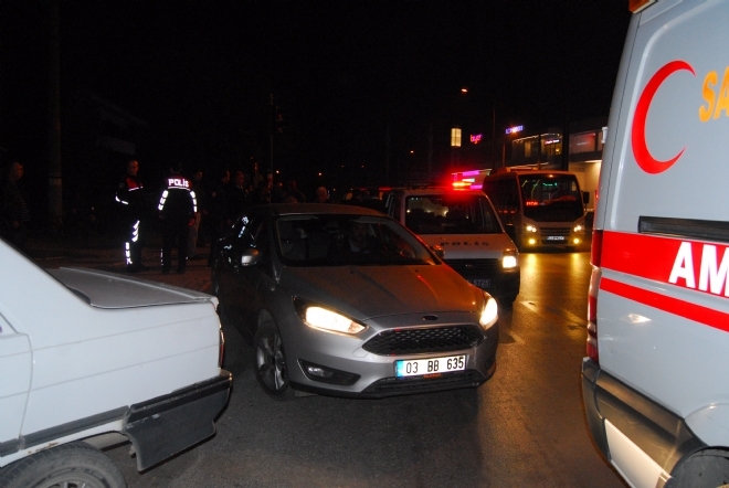 Jandarma önündeki Kavga'da 2 Kişi Ağır 9 Kişi Yaralandı