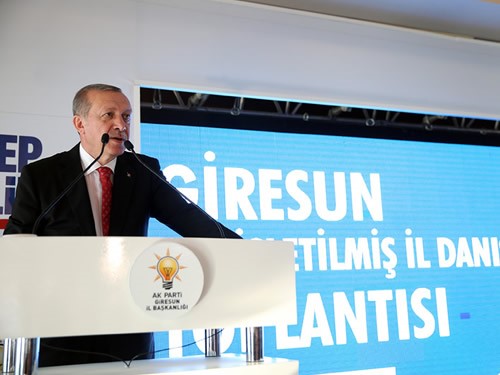 “ak Parti'nin En önemli özelliği, Sürekli Kendini Yenileyebilme Kabiliyetine Sahip Olmasıdır”