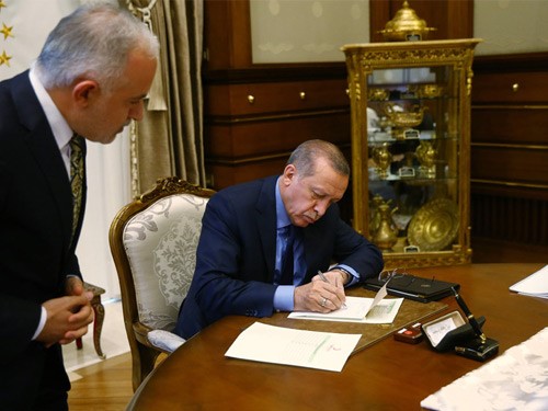 Cumhurbaşkanı Erdoğan, Kurban Vekâletini Kızılay'a Verdi