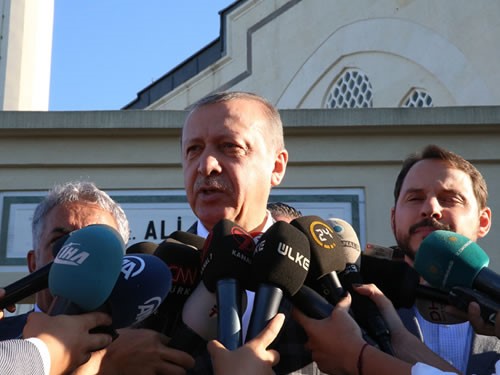 Cumhurbaşkanı Erdoğan, Bayram Namazını Hz. Ali Camii’nde Kıldı